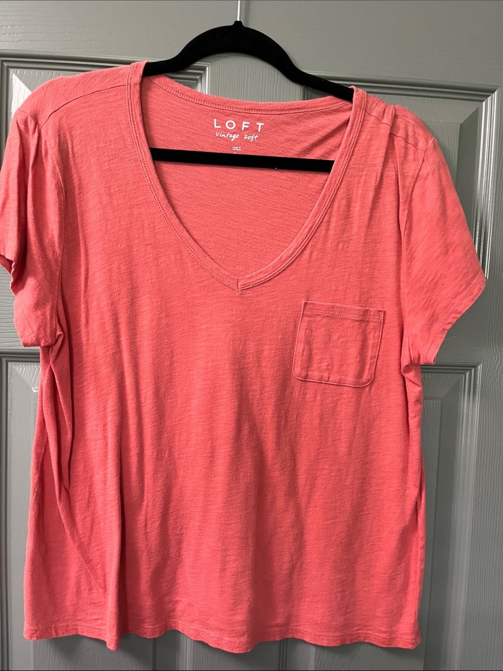 LOFT Women's Vintage Soft V-Neck Pocket Tee - Coral